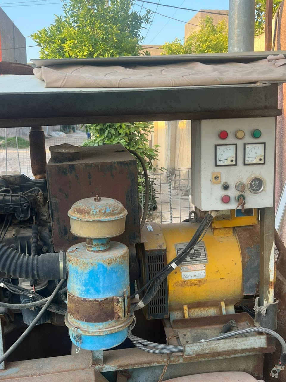 ***********  مكينه 2701ستندر ما مفتح مكفول راس دوليد 31كيفي ما ملفوف مكفول مكاني بابل شارع السده  السعر 20ومبيه مجال
