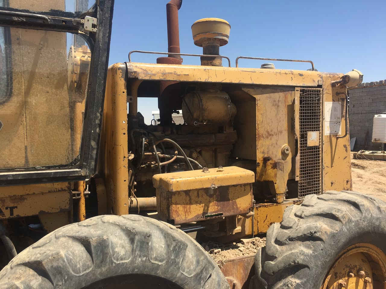 سلام عليكم كريدر كتر بلر G12موديل 81  ارقام وسنويه بصرة تحويل مكينة ام البليتة لا تنقيص ولا تبخير بم طويل نوزل طويل كير مكفول بيهة ضعف بالمضخة تبريد شغال السعر 275 دفترين وخمسة وسبعين *********** مكانهة كوت واسط

