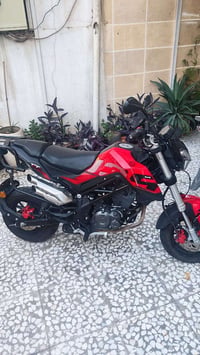 مرحبا اخوان دراجه بنلي 135 cc (رقم بغداد) بسعر 2 مليون و600 الف. بيه م...