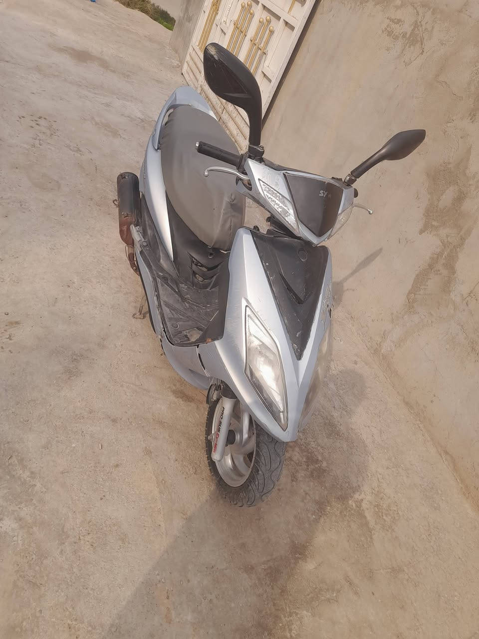 دراجه سيام فايتر محرك ١٥٠
نكره سلف دراجه نضيفه محرك مامفتوح 
باتري جديد تاير جديد رايدها ب٣٠٠ وبيها مجال 
مكاني بغداد الشعله ***********
