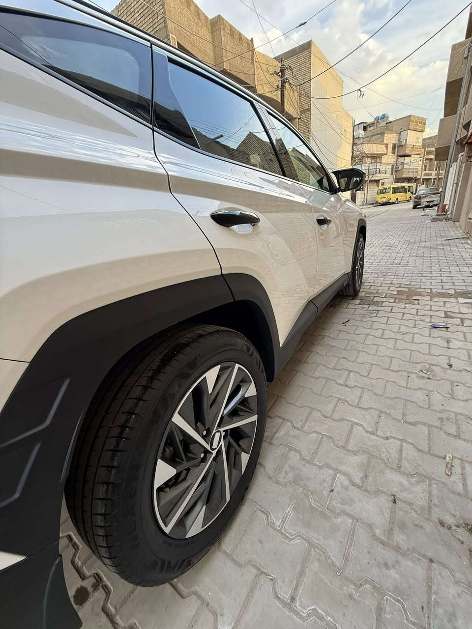 للبيع توسان2024
وارد خليجي/اللون ابيض/رقم بغداد الجديد دولي محرك2000/ دووش جديدة فول مواصفات عدا البانوراما دوشمه جديده وستيرن حياكه وسوادات للجماليه وداش كام امامي خلفي بيها فقط بارد على كد شبر جوه القبغ مال بانزين ورصعه موضحه بلصوره

ماشيه 29  الف 

كراسي كهربائي

حساسات أمامية خلفية

بصمة

اشاير بالمريض

دخول ذكي

هاند بريك بصمة

ثلاث أنظمة قيادة ايكو/سبورت/نورمال

شاشة ايباد

شاحن واير ليس مع منافذ uspامامية خلفية

قطعتين تبريد

تحكمات ستيرن جهتين

كامرة 

بردات خلفي

الجام اوتو

مثبت سرعة

مري شفط

لايتات دوارة امامية فولLED

زنون لد امامي خلفي

---------------------------------

السعر 222 ورقه وبيها مجال قليل 

اي استفسار 
 
واتساب *********** 

مكان الغدير بغداد جديده
