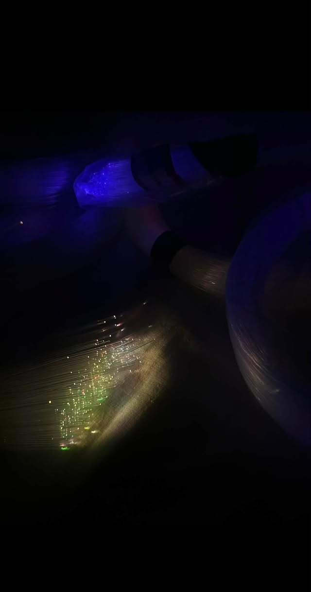 السلام عليكم 
الياف ضوئية     Plastic Optical Fiber
مع محرك الاضاءة ياخذ اثنين بكرات 
مع بكرات اثنين كل بكرة عدد الالياف 450 مجمع الالياف 900

ريمونت كونترول جميع الالوان والمودات
للتواصل خاص او  ***********
