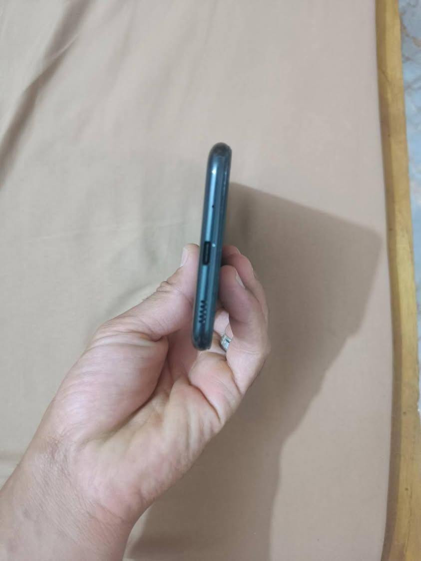 السلام عليكم موبايل لبيع جلكسي A11 سعره 60 بي مجال


**إذا كنت صاحب هذا الإعلان وتريد حذفه لأي سبب، رجاءا أرسل رسالة إلى الدعم الفني**