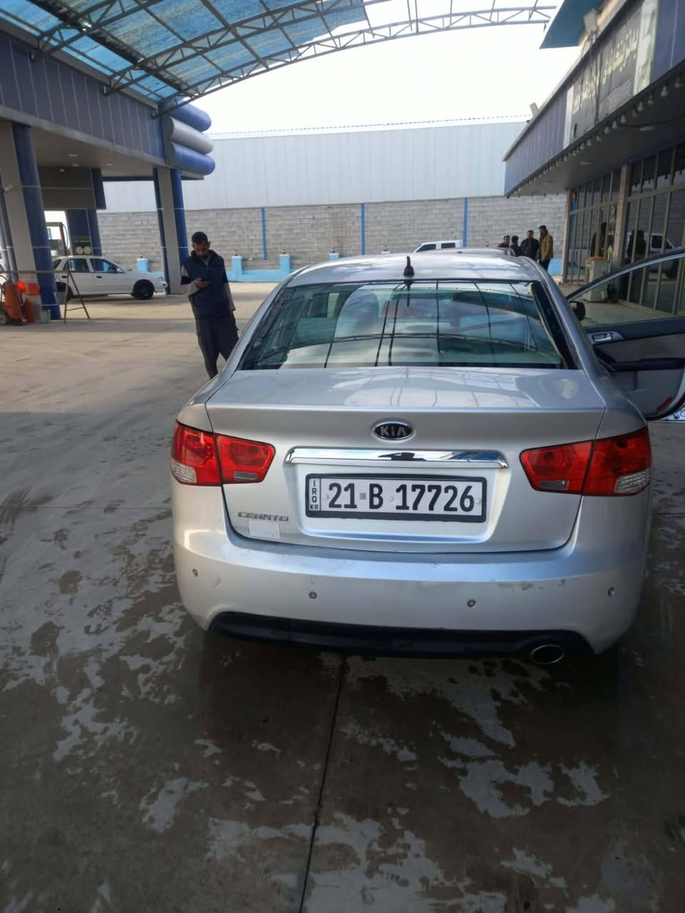 سلام عليكم سيراتو ٢٠١٢ خليجي بيه مكانات صبق ابيع عام رقم وسنويه جديد ما بيه نقص سعر ٧٠  مكان سياره محموديه ماشيه ١٠٠ الف رقم ***********
