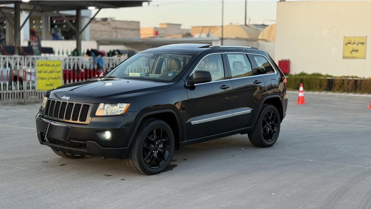 jeeb كراند شيروكي 
#للبيع_فقط
مديل 2013
ماشية 160 km
#ادوات_ادوات_دخول_جديد
#متومة_ارقام_وسنوية_اصلي

 ( موصفات )
بانراما 
شاشة تاب 
كشنات جلد 
فول كشنات كهوباء 
دمامات خلفية 
تحكم ستيرن 
لايتات زنون 
تحكم سترين جهتين 
حدادية طوبة 
تبريد ثلج ❄️ 
#المكان_بصرة
#السعر_اتصل_وتدلل
***********
