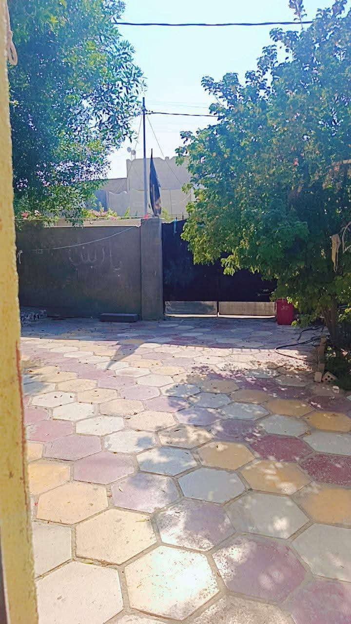 بيت المساحه 180 متر موقع موميز طابو صرف حي الاسراء يم الفوج خلف اسواق صديق السعر المطلوب/ 165 مليون رقمي *********** +++.  ***********
