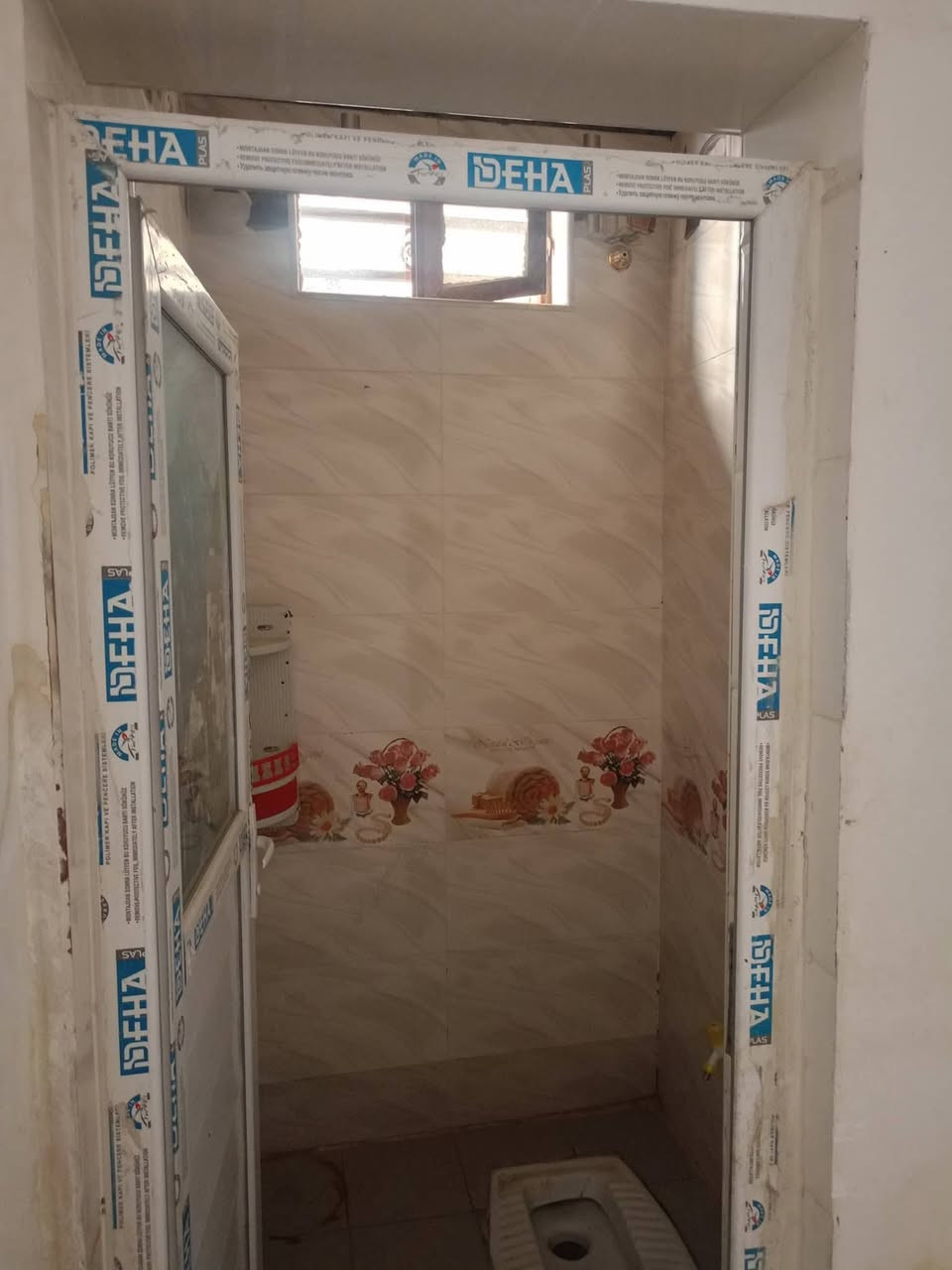 متوفر الان دار سكني #للايــــجــــار

موقعه #التقيه_الثالثة 
نزلت جسر حي النجف، على اليسار، ثاني بيت عن شارع النجف العام.
📐 المساحة: 100م²  
🏠 طابقين

🌷 الطابق الأول:
- غرفة نوم  
- استقبال مفتوحة على الصالة  
- 🫕 مطبخ سيراميك  
- ⛲ صحيات داخلية وخارجية  

🌷 الطابق الثاني:
- صالة  
- غرفة نوم (3×4)  
- سطح  

#ايجاره_300_الف_مع_الماء_والكهرباء 
للاستفسار اكثر 
#واتساب_اتصال_***********
أو مراجعه مكتب السند للعقار الكائن في الجزائر شارع المطاعم مقابل مدارس التفوق الاهليه
