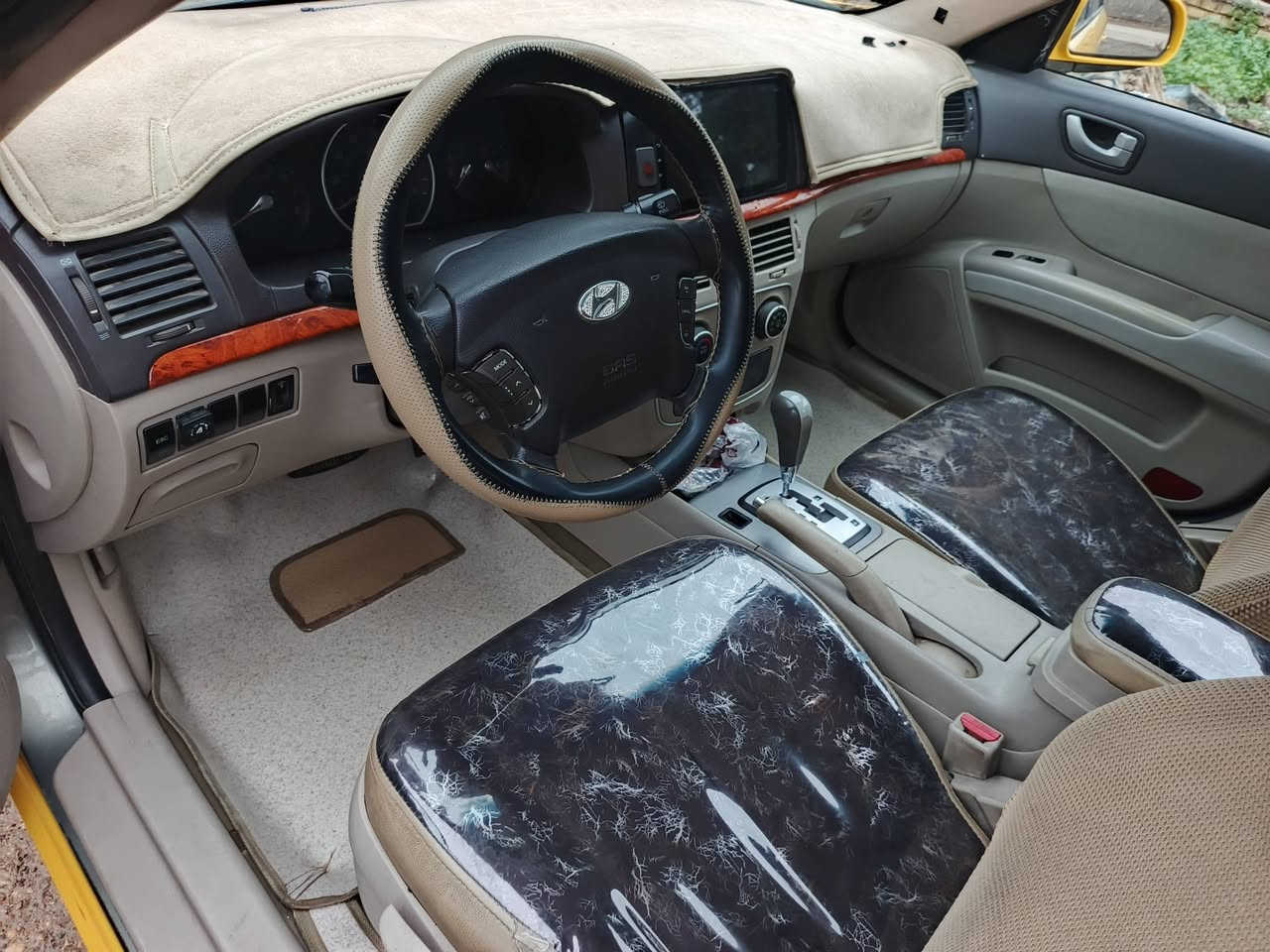 سوناتا 2008 وارد امريكي حادثه بنيد وجاملغ امامي مكينه  2400 رقم بغداد مكان السياره واسط الكوت السعر  95 وبيه مجال رقم موبايل ***********
