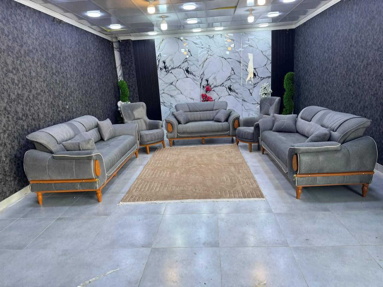 🛋️تخم قنفات تركي بأفضل جودة -  
🛋️ يتكون من 10مقاعد 
🛋️ 2 ثلاثية تحتوي على 6ارجل 4خارجية و2داخلية مخفية 
🛋️2 كراسي تحتوي على 5ارجل 4خارجي و2داخلية مخفية 
🛋️1 ثنائية تحتوي على 4ارجل 
✨قماش مخمل جودة ممتازة 
🪵خشب زان 
✨ اسفنج باندا 
✨ظهر قلاب 
🚚خدمة توصيل لجميع المحافظات 
📱 للحجز والاستفسار يرجى التواصل


**إذا كنت صاحب هذا الإعلان وتريد حذفه لأي سبب، رجاءا أرسل رسالة إلى الدعم الفني**