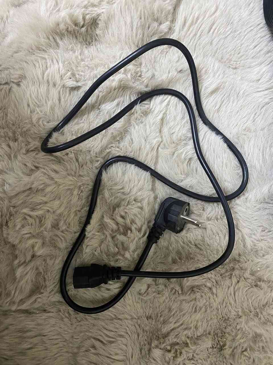 داتا شو ماركة EUG
بي منافذ HDMI عدد 2 + VGA + USB + AV

ملاحظة :  ما اجت وياها ريمونت وكيبل اني اشتريته هذا الها

السعر : 70 فقط لان يطلع بيها خطوط من اشغلها

ملاحظة البيع فحم


**إذا كنت صاحب هذا الإعلان وتريد حذفه لأي سبب، رجاءا أرسل رسالة إلى الدعم الفني**