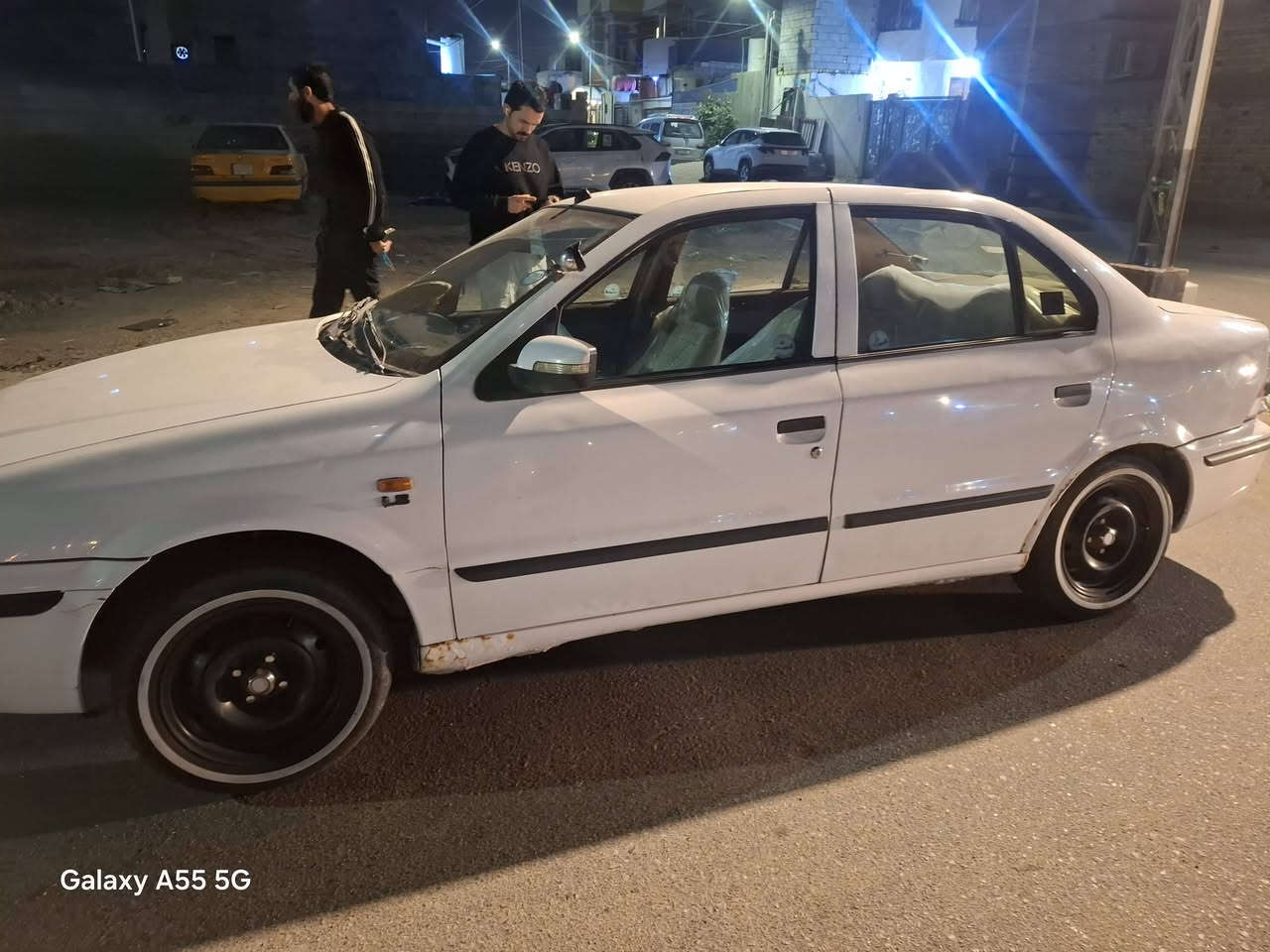 السلام عليكم سياره سمند مديل 2012رقم جديدبصره نكليزي محرك وكير  تبريد تدفه حداديه كهربايات كله شغاله سعر ٤٣بيه مجال عنوان بصره قبله حي المهندسين ***********
