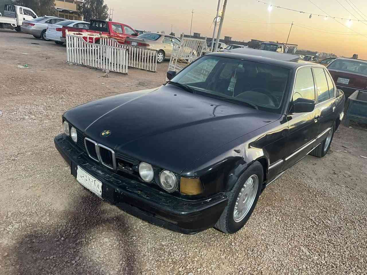 سلام عليكم
بي ام للبيع مصبوغة عام جماليه
جانت جارده وصبغتها 
ترأيها حيل حلو محرك وكير زينه 
كير اوتماتيك ترهم مراوس حسب القناعه 
للاستفسار ***********
