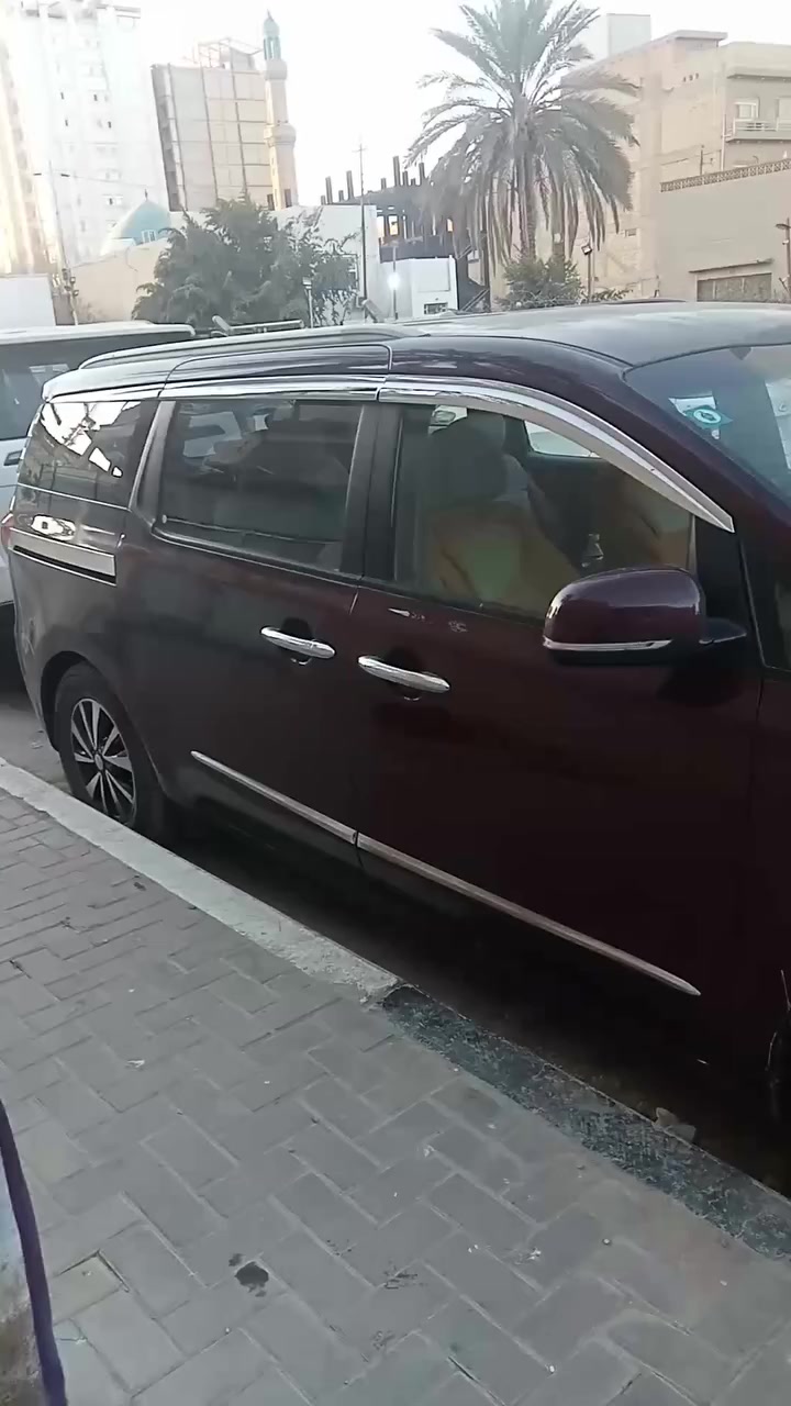 اللهم صل على محمد وال محمد كيا سيدونا موديل 15 سياره خير من الله العنوان الحمزة  الشرقي وهذا رقمي *********** السعر الخاص
