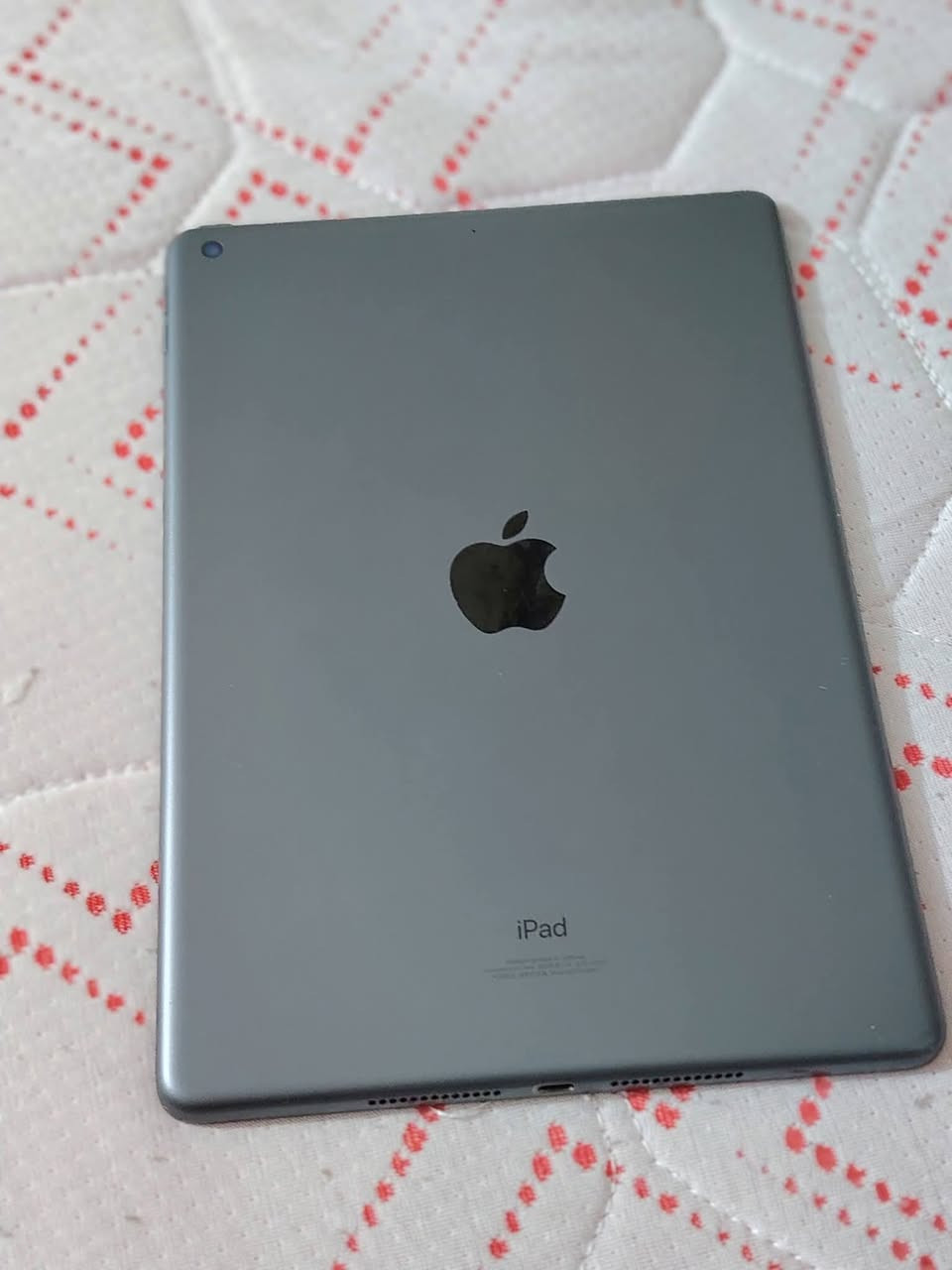 سلام عليكم
ايباد 9 
ذاكره 64 

بطاريه ماعرف شكد ما شايفهاا🤔

نضافه95 %
ملحقات شاحنه بس 
سعر 250وبي مجال


**إذا كنت صاحب هذا الإعلان وتريد حذفه لأي سبب، رجاءا أرسل رسالة إلى الدعم الفني**