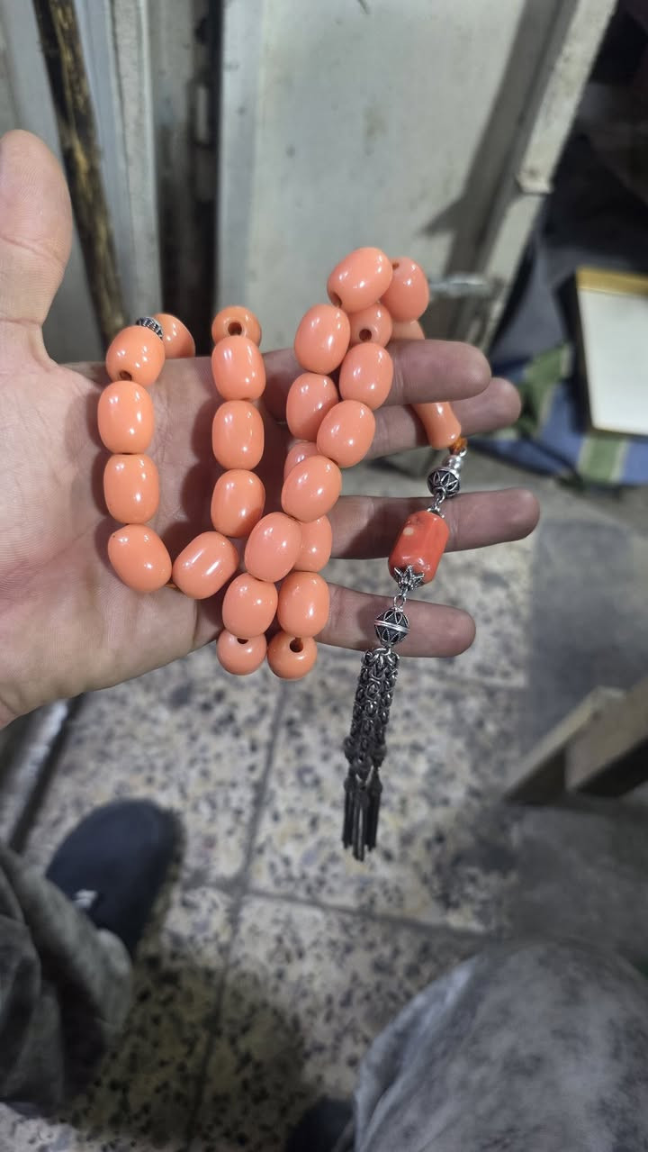 سندلوس ألماني قديم لون عجيب غريب، وعطاه فول ***********
