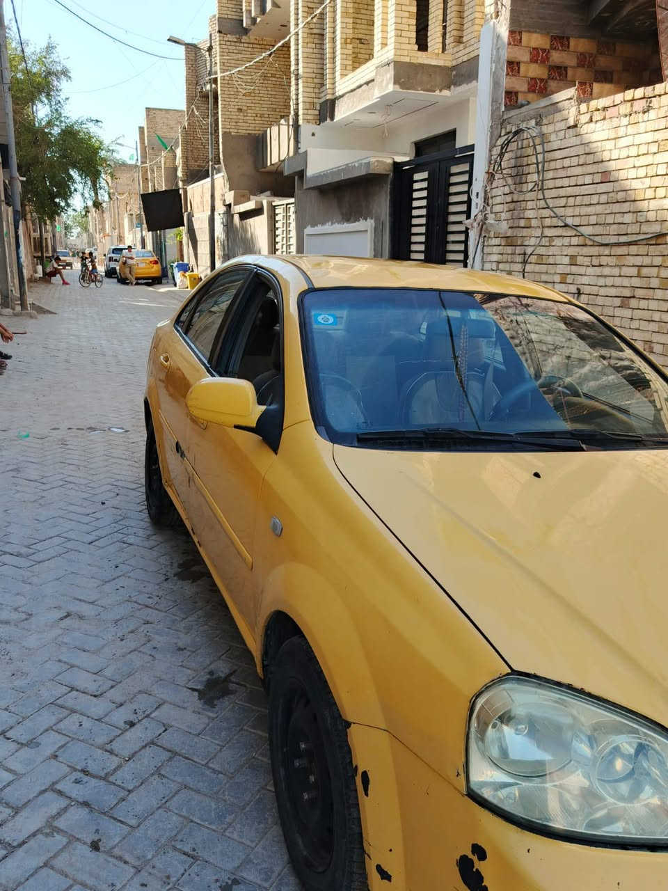 سلام عليكم فورنزه مديل 2008 صدر جديد تخم تاير جديد سعر 45 وبيها مجال مكان بغداد مدينه الصدر للاتصال عله هاذ الرقم ***********
