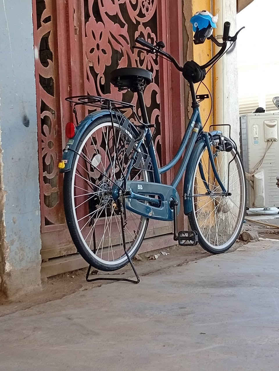 سلام عليكم باسكل جديد صاله اقل الشهر طالع من الوكيل 
باسكل نضيف لونه مميز استفسار *********** ما متواجد عل فيس
