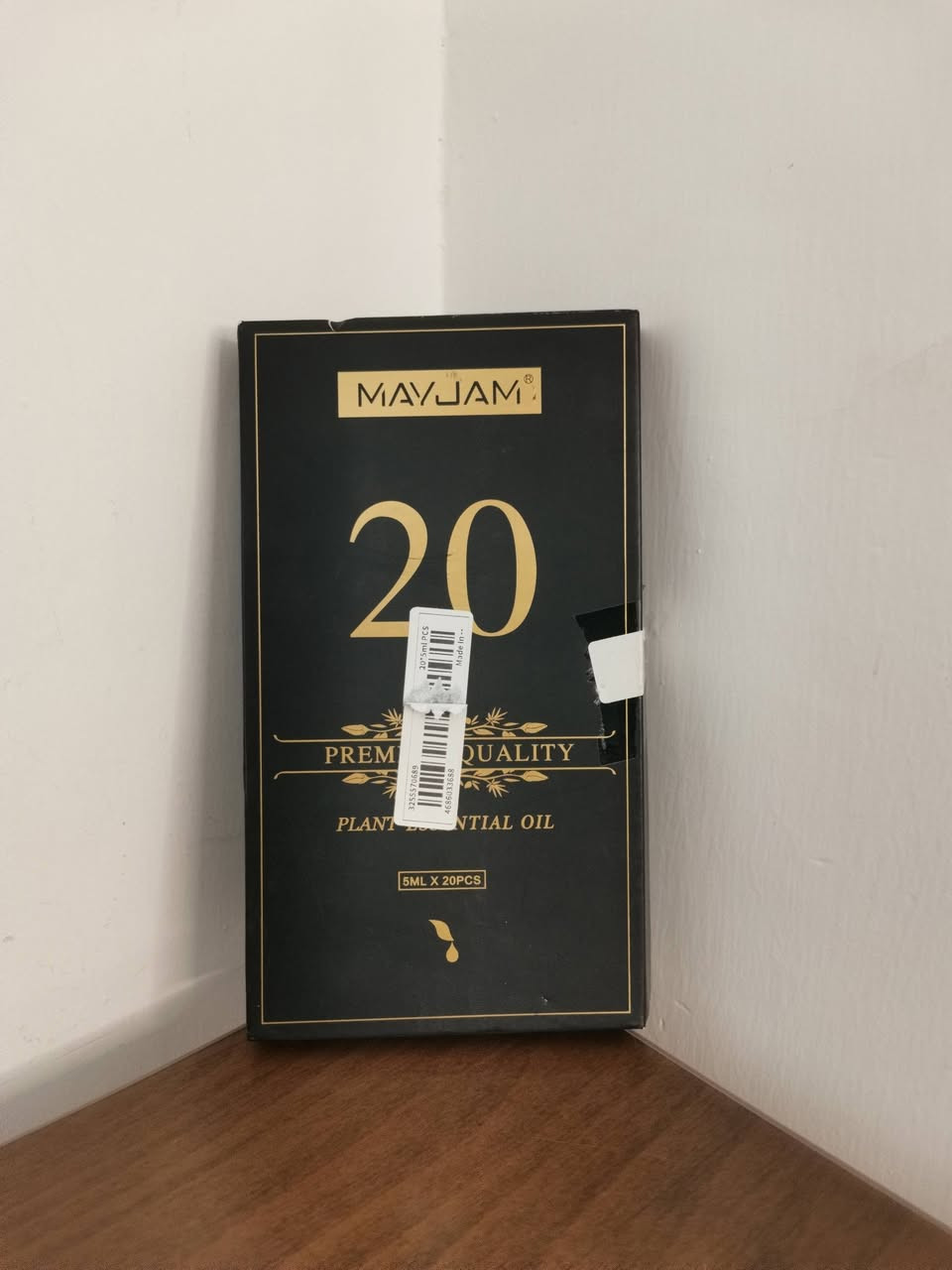 علبة زيوت عطرية بيها 20 زجاجة السعر 15 الف.


**إذا كنت صاحب هذا الإعلان وتريد حذفه لأي سبب، رجاءا أرسل رسالة إلى الدعم الفني**