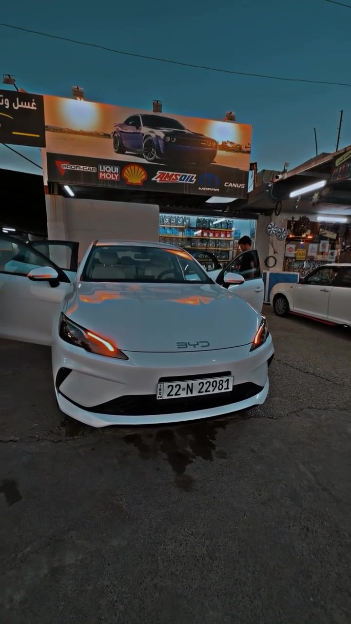 سلام عليكم BYD  موديل 2025 سعر 140 بيه مجال كلين مكفول من صبغ والحادث ماشي 10 الف  كامل كلشي بيه اي نقص مابيه تمشي 2100 كيلو  كهرباء ⚡️ 55 كيلو  سياره ب اسمي تريد تحويل ثاني يوم حاضر 

***********
