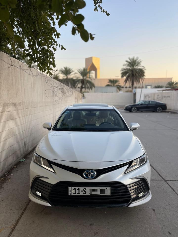 كامري 2024 وكاله عبد اللطيف جميل فول 1/1 GLE ماشيه 19 الف كيلو مكفوله كفاله عامه من كلشي 
  فتحه وبرده وكرسي كهرباء وشاحن واير ليس جديدا جدآ السياره مكانها بغداد باسمي تحويل ثاني يوم
السعر 253 وبيها مجال حك الجيه 
رقم الهاتف ***********
