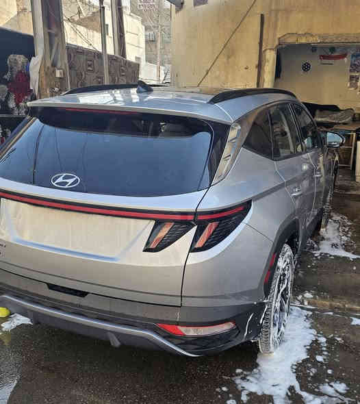 ............يا الله...السلام عليكم 
........دخول جديد قبل أيام وصلت
......هونداي توسان بانزين موديل2024
....لمتد فوووول مواصفات بانوراما 
......... أعلى فئة بالتوسان أل٢٤
....ماشية ٦تالاف ميل حقيقي 
........لون سلفر فضي
..داخل جلد أسود ملكي 
............سيارة بدون إيرباك 
حادثها تبديل چاملغ جهة السايق
 وتصليح وصبغ شبرين بالبنيد 
......المواصفات 
.... لمتد vip فول الفول أمريكي 
لون السيارة سلفر فضي 
.............. LIMITED VIP
1- بصمة تشغيل 
2- بصمة أبواب لمس دخول ذكي 
3- بنوراما على طول السيارة 
4- صندوق كهرباء شفط 
5- كامرات 360 درجة
 ( جانبية - أمامية - خلفية ) 
6- كامرات مع الأشارة 
7- السيارة تتقدم وترجع بالبصمة 
8- تبريد وتدفئة بالكشنات كشنات أمامية وتدفئة بالكشنات الخلفية
9- رادرات وسياقة ذاتية 
10- الكشنات الأمامية كهرباء 
11- أضواء محيطية 
12- كشنات خلفية هيتر 
13- مرايات تعتيم ذاتي 
14- أبل كار بلي 
15- أندرويد أوتو 
16- شاشة دجيتل 3 أشكال للقيادة 
17- أشاير ترحيب 
18- أضواء أمامية LED زنون 
19- أضواء خلفية LED
20- نظام سماعات BOOS
21- فول أوامر صوتية 
22- جامات أوتو 
23- قطعتين تبريد 
24- إشارات ب المري
25- كير دگم 
26- شفتات ستيرن 
27- تحكمات ستيرن 
28- السيارة فور ويل 
29- محرك أقتصادي2500
نظامين ITmوGDIالمرغوب
30- هاند بريك بصمة 
31- شحن واير ليس 
32- منافذ شحن 
33- أوتو هولد 
34- تشغيل عن بعد 
35- السيارة أوتو بارك 
36- حساسات أمامية 
37- حساسات خلفية 
38- گير ٣أنظمة أيكو وسبورت ونورمل 
39- رادار أمامي رادار خلفي رادار جانبي 
40- نقطة عمياء 
وبعد بيها هوآآي مواصفات 
ممشى السيارة ( ٦٠٠٠ فقط حقيقي ) 
السيارة بدون رقم تترقم بأي محافظة 
عدا كردستان 
السيارة واصلة مصلحة درجة أولى 
وأحلى من الصور
للأستفسار 
العنوان بغداد حي القاهرة 
تلفون أو واتساب ***********
