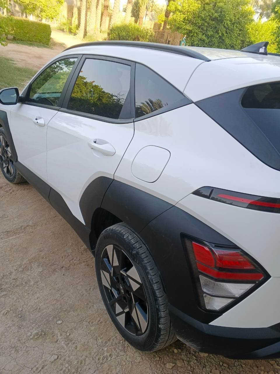 هونداي كونا 2024 للبيع 
حادث فقط دعاميه 
مواصفات 
بصمه 
تشغيل عن بعد 
كامرا 
حساس 
رادارت 360 درجه 
اوتو بارك توقف ذاتي 
اشاير مري 
شاشه كبيره متصله 
كشن كهرباء 
السعر المطلوب 158
للاستفسار اكثر 
*********** حلة, بابل
