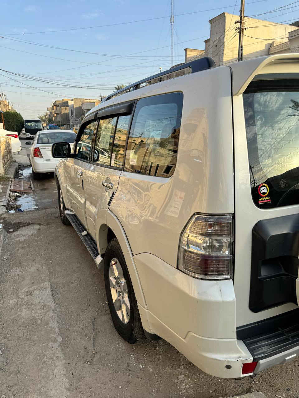 باجيرو موديل 2010
مكينه 3500
ماشيه 230
فقط بونيد مصبوغ + جاملغ خلف السائق شي بسيط 
(السعر 128 ورقه)

***********
