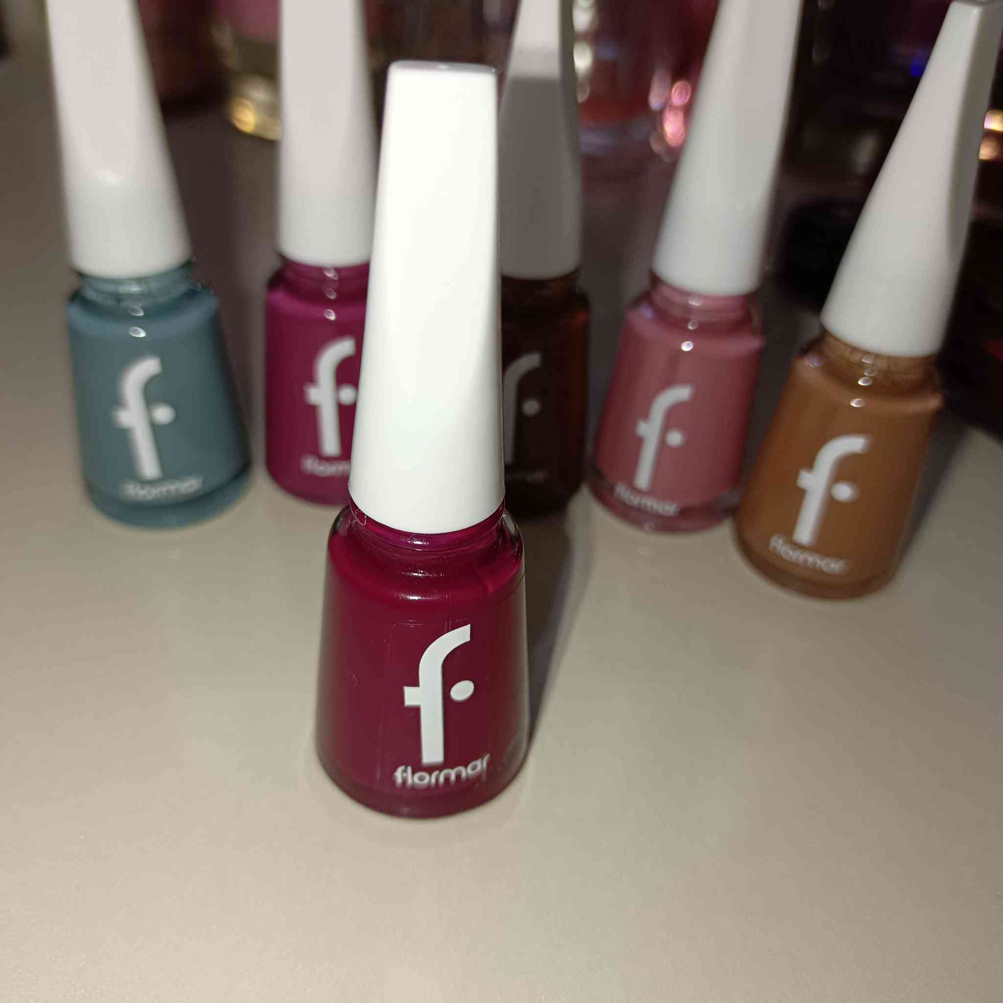 صبغ اضافر فلورمر يخبل ومتوفر بكل الالوان
سعر القطعة الفين و٣ قطع بخمسة الاف


**إذا كنت صاحب هذا الإعلان وتريد حذفه لأي سبب، رجاءا أرسل رسالة إلى الدعم الفني**