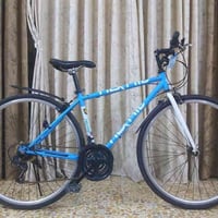 دراجة نوع 700c ماركة AEXTHIE ياباني نظافة 95/%   السعر 100الف وبي مجال...