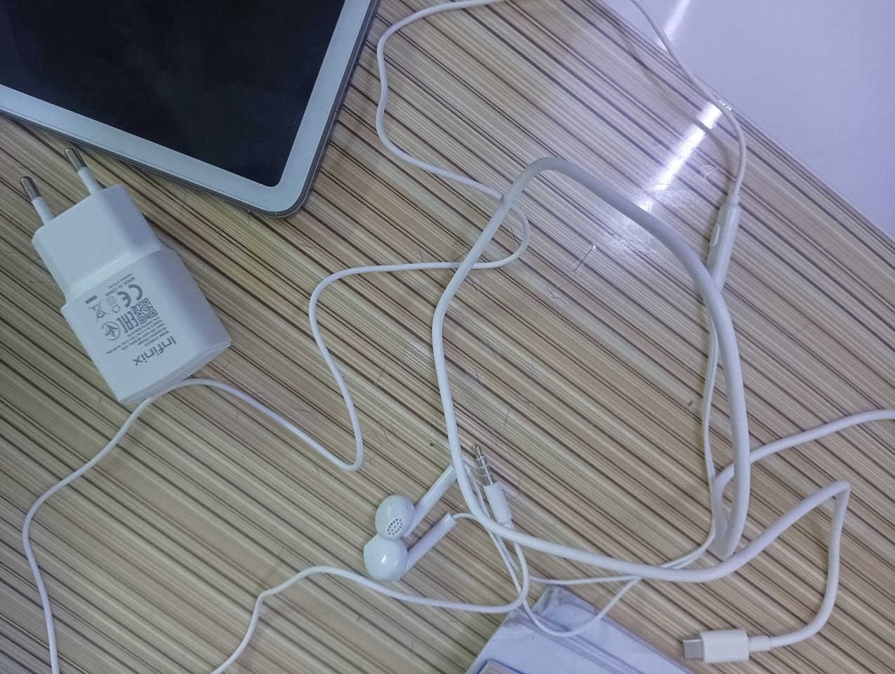 ايباد انفنكس وياه كفر انفنكس اصلي و سماعة اجتي وية لايباد و شاحنة انفنكس اصلية  مساحته 256 ايباد جديد يوم لجمعة اشتريته و اريد ابيعه ب 350 وبيه مجال مكاني بغداد الغزالية


**إذا كنت صاحب هذا الإعلان وتريد حذفه لأي سبب، رجاءا أرسل رسالة إلى الدعم الفني**