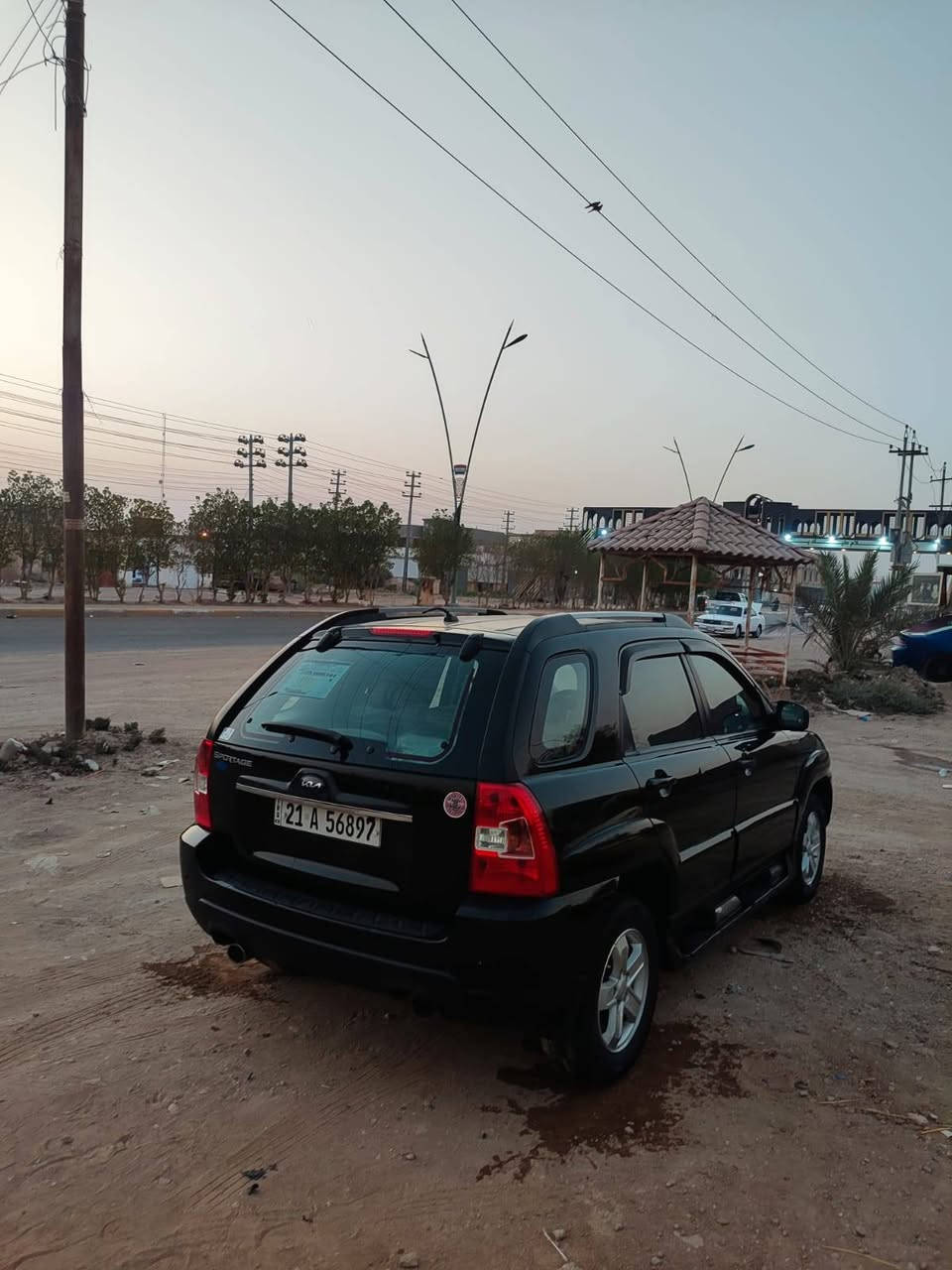 سلام عليكم كيه سبورتج موديل 2009 للبيع او مراوس حسب القناعه كفاله عامه سياره عده طخه بالبنيد مكينه 2000،دوش،تخم تاير، حداديه كله جديد سياره ماناقصه شي السعر 125وبيه مجال بصيط العنوان البصره القرنه للاستفسار (***********)
