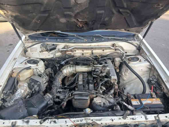 بونتيشا رقم انبار انكليزي سنويه 2029تحويل بشرط محرك وكير ونجي كهربائيات كلها شغاله تبريد بي ليك منضومه كامله صدر امامي خلفي سياره حلوه سعرهه25وبي مجال ***********
