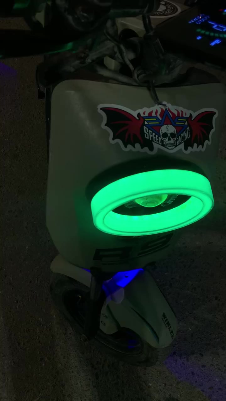 يا الله سلام عليكم دراجة R9 جديدة اللة شاهد علي بس ستان نص و أشارا دراجة كلش حلوا سعر 350 وبيهة مجال مكان البصرة قرب سيد عدنان رقم ***********
