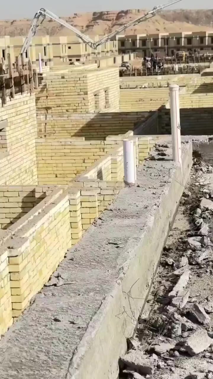 ﷽ السلام عليكم جميعاً! #شركه_قسور_الهميم_الهندسي هنا لنقدم لكم أفضل خدمات البناء والتصاميم الهندسية والديكور. هدفنا هو مساعدتكم على تحقيق السعادة في منازلكم! إذا كان لديكم أي استفسار أو ترغبون في التواصل مع الإدارة، يمكنكم الاتصال على الأرقام التالية:
 *********** 👉🏻 
*********** 👉🏻 
كما يمكنكم الوصول إلى مكتب الإعلام عبر الرقم *********** 👉🏻
مكتب الإعلام متواجد دائماً لمساعدتكم 🤝 #للتواصل_مع_الاداره #اتصل_واطلع_على_المواصفات #للبناء_والانشاءات
