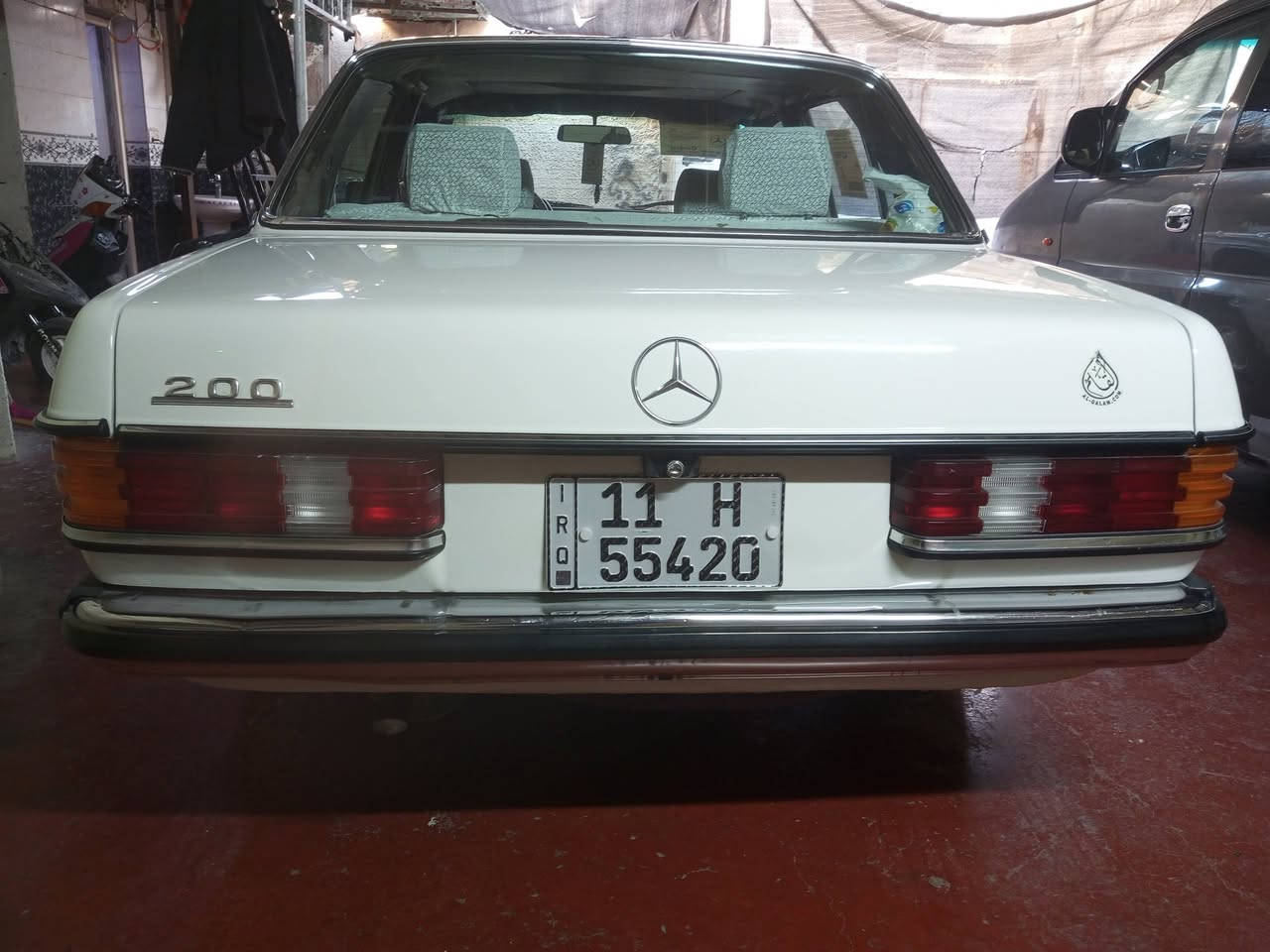 سلام عليكم من رخصه مدير الكروب مارسدس موديل 82 مكفوله مكينه وكير سعر 78 مكان بغداد بلديات اتصال عاله الرقم بس ***********
