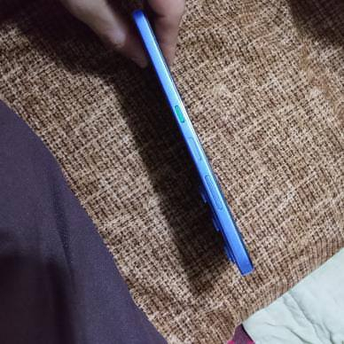 Infinix Hot  60i 
ذاكرة 256 
عشوائية 8 
كامرة 50m
شاحنة 45w 
بطارية 5160
اراوسه بـ ايفون اكس او ايفون ار 
او اي ايفون بس جوه الاكس ما اخذ بس اكس وفوك وكون من النجف اني اجي او هو يجي ماكو مشكله 
*********** واتساب 
وانطي فرق بسيط 30 وجوه اهم شي ايفون مايي شي ومابي اي عطل
