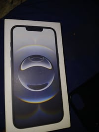 ايفون ١٦ • نضافه • بطارية ١٠٠