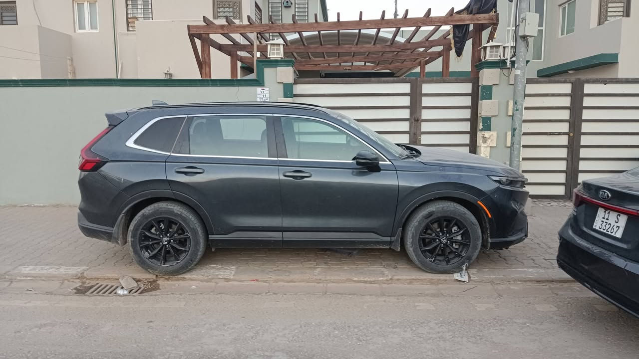 السلام عليكم هوندا crv  سيارة عائلية 
وارد امريكي
موديل 2024  
مرقم بغداد سيارة جاهزة فول مواصفات  تحويل مباشر 
 مراوس فقط هايلوكس  لحاجتي لها في عملي  يفضل من موديل 2016 لل 2025
صور الحادث مرفقة 
سعر 205 ورقه 
مكفوله من الشاصي 
موجود حاليآ في محافظة بابل
للأستفسار اكثر ***********
***********
