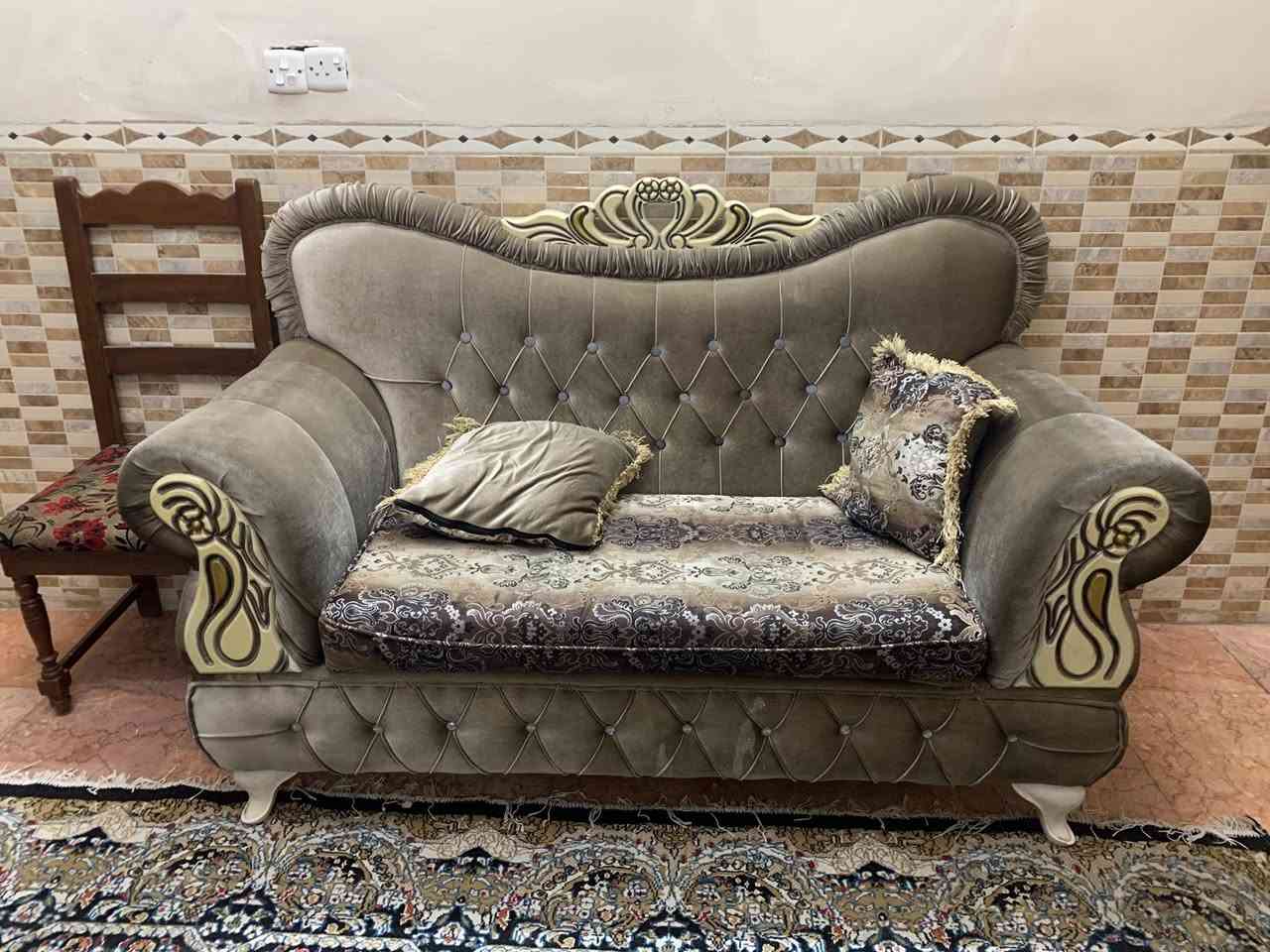 السلام عليكم تخم للبيع 10 مقاعد السعر مليون دينار ***********
