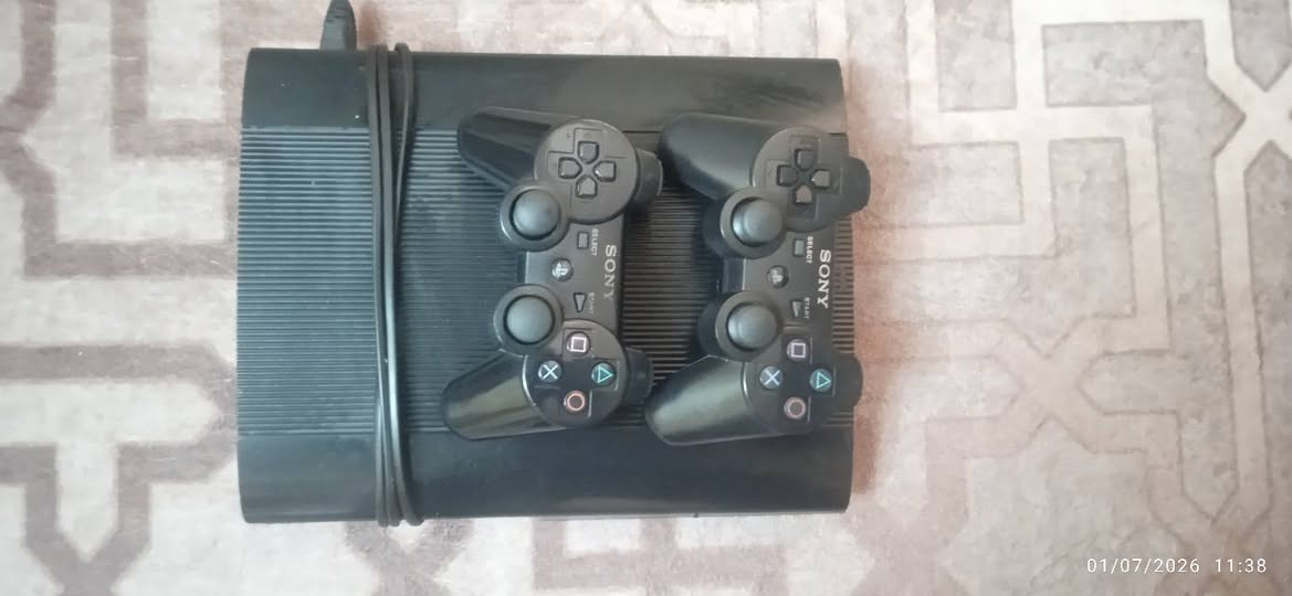 Ps3 slim مفلاشية للبيع حالة ممتازة وحاجة نظيفة معاها زوج مانيطات وفيها اكثر من 25 لعبة


**إذا كنت صاحب هذا الإعلان وتريد حذفه لأي سبب، رجاءا أرسل رسالة إلى الدعم الفني**