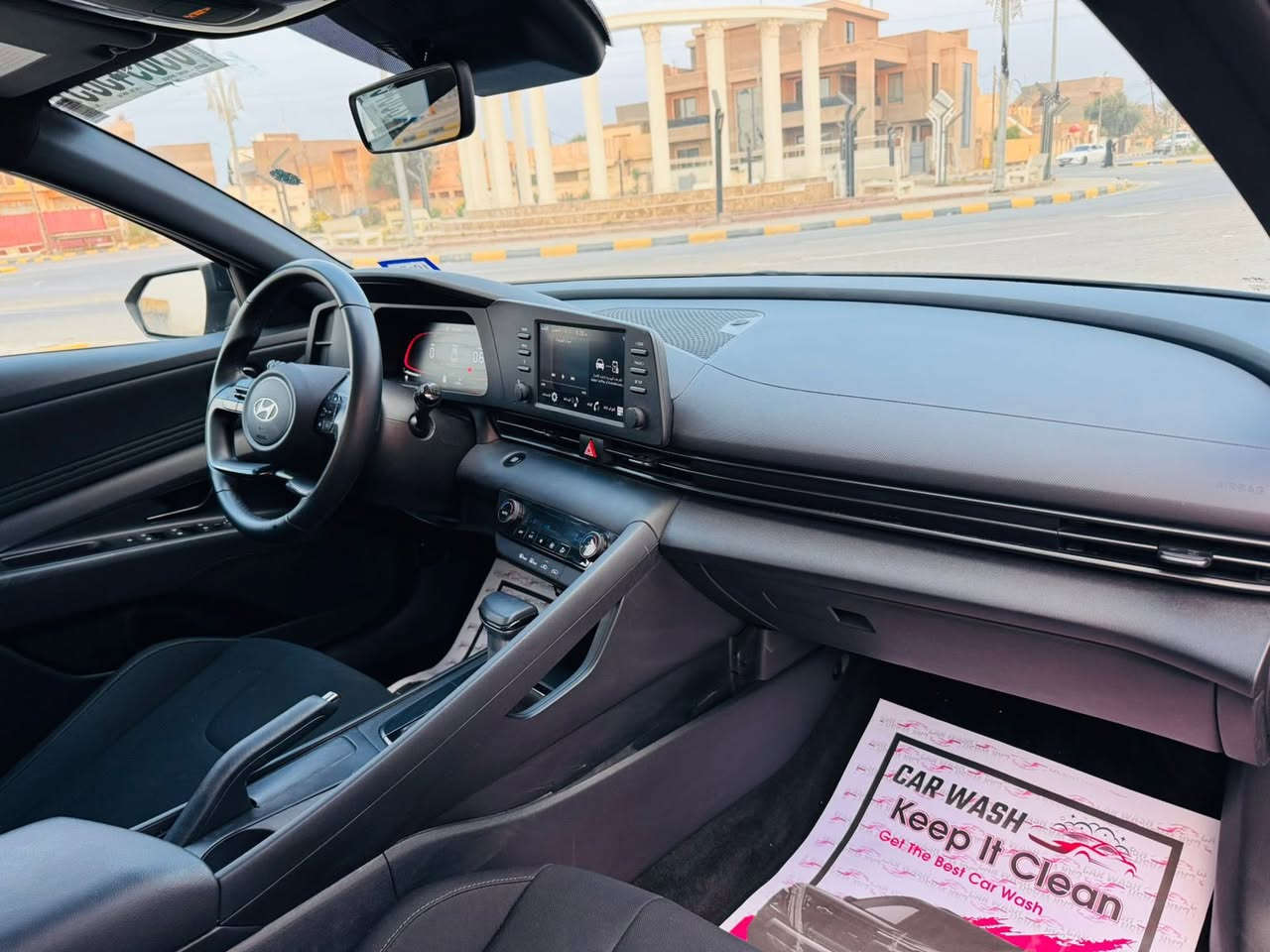 السلام عليكم النترا موديل 2025 حادث سرقة بنيد فقط بصمة كار بلي تشغيل عن بعد بدون رقم منفيس بسمي تحويل مباشر مكان السيارة بغداد الكرخ ب155 وبيه مجال رقم الهاتف ***********
