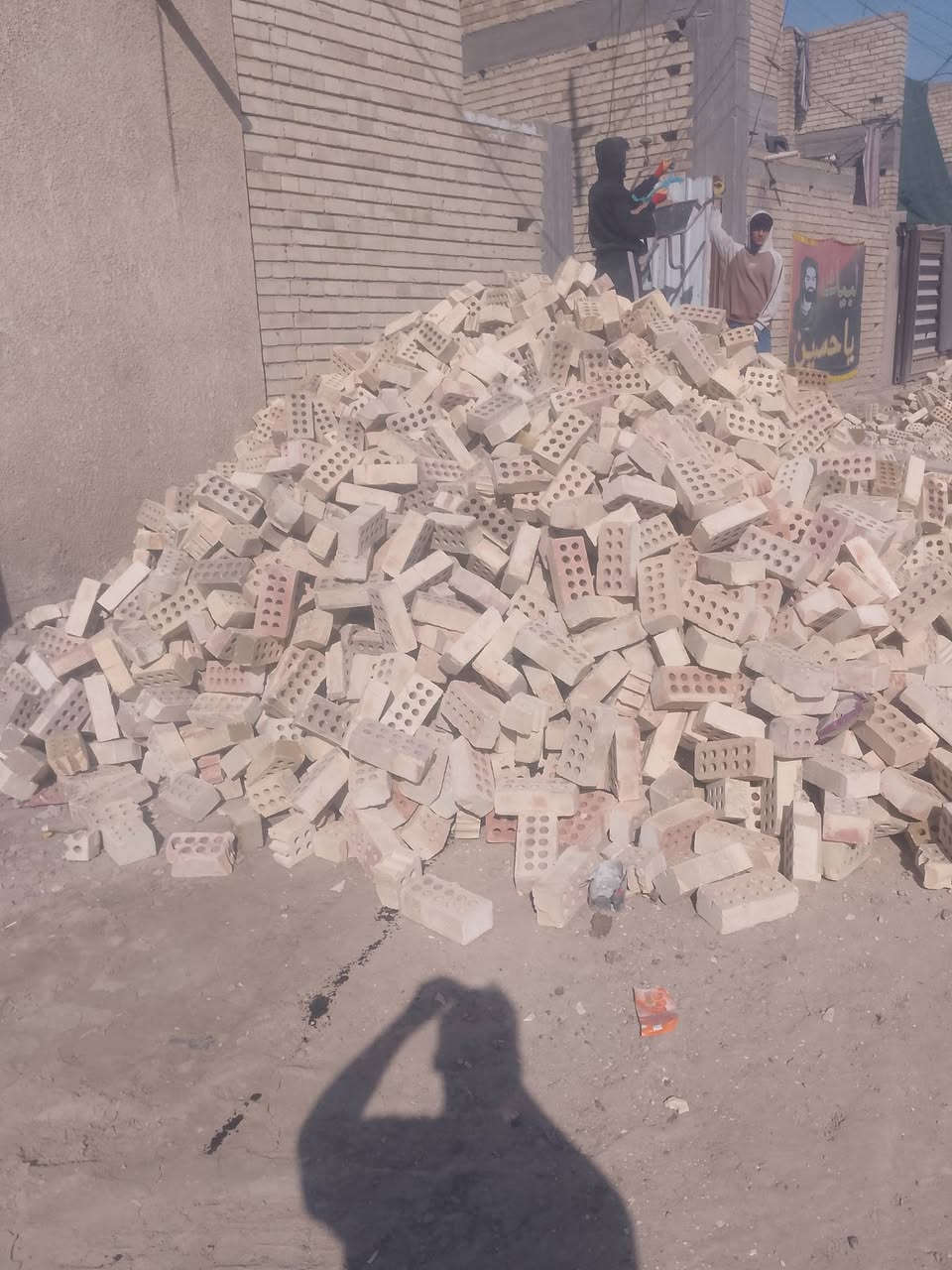 السلام عليكم درب كسر نص طابوق نص كسر سعر مناسب تصال على هذا الرقم ***********
