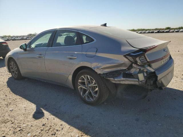 يا الله سلام عليكم سوناتا2023 فول مواصفات 1/1 حادثه موضح بل صور ب180 العنوان بابل قرب جسر الثوره 
ملاحظا السياره بدون رقم 
***********
