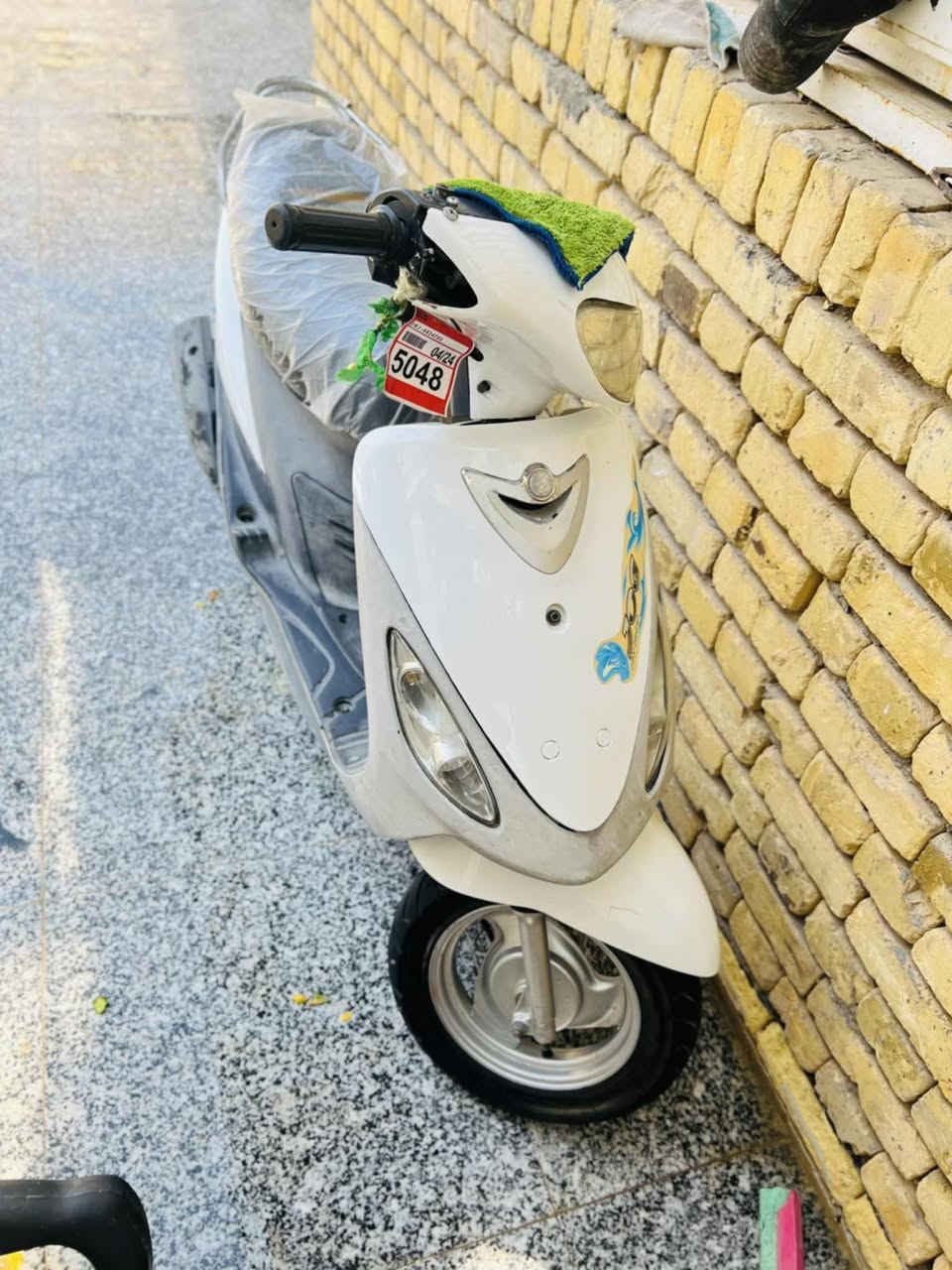 ماكس منغولي  بوشه ٥٠بلاد مفتوحه بس ولفات كلشي شغال بيه نقصه بس سلف تشتغل هندر الخاص مفتوح 
***********
