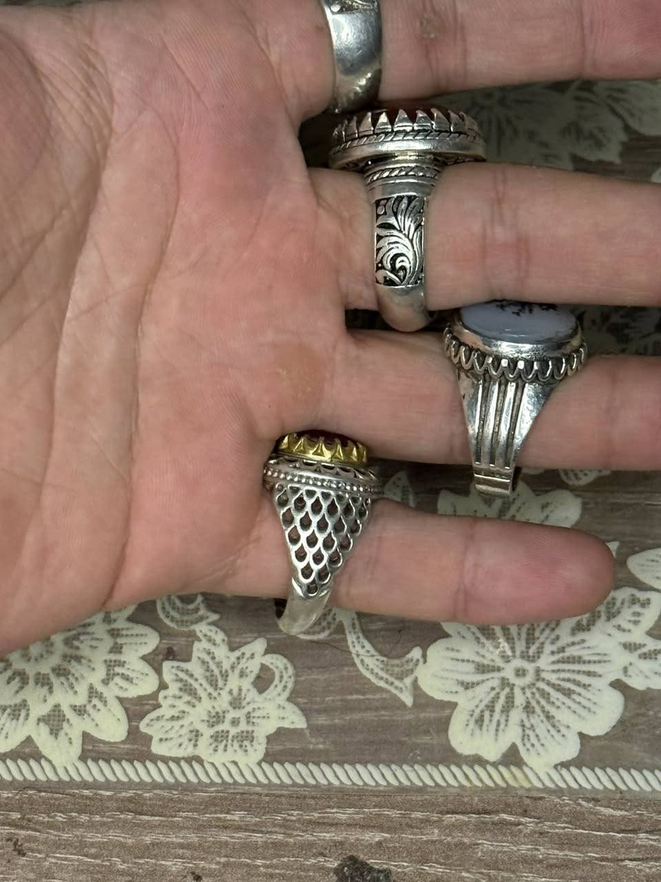 كلمن وسعره تريد ادخلي خاص


**إذا كنت صاحب هذا الإعلان وتريد حذفه لأي سبب، رجاءا أرسل رسالة إلى الدعم الفني**