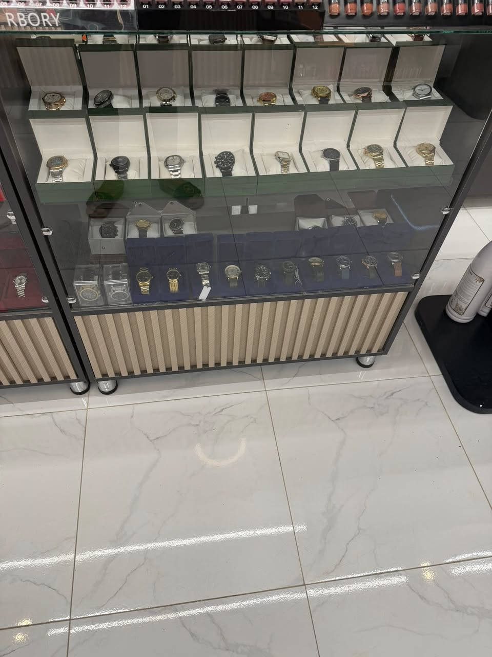 فاترينات للبيع


**إذا كنت صاحب هذا الإعلان وتريد حذفه لأي سبب، رجاءا أرسل رسالة إلى الدعم الفني**