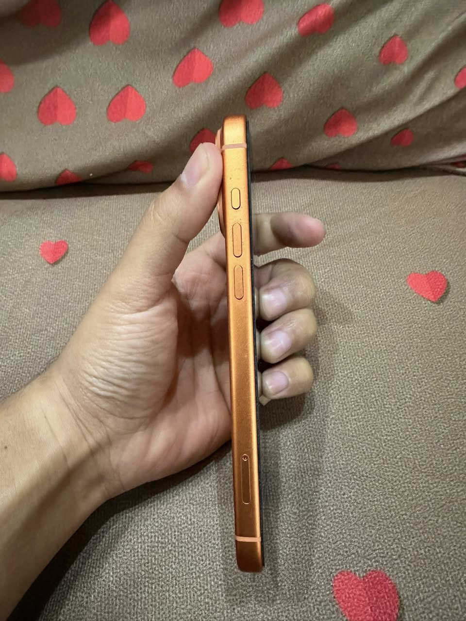 ايفون 17 برو ماكس للبيع ذاكرة 256 دبل شريحة نسخة CH
بطارية 100‎%‎ 
عدد دورات الشحن 22 
السعر 2200 
للأستفسار *********** 
مكاني بغداد
