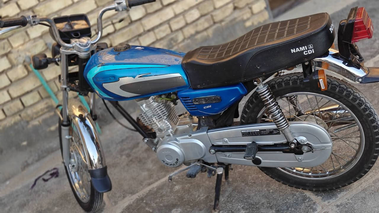 سلام عليكم دراجه للبيع اوراق  وكيله بشارع بغداد  موديل 2016 سعر750 رقم الهاتف ***********
