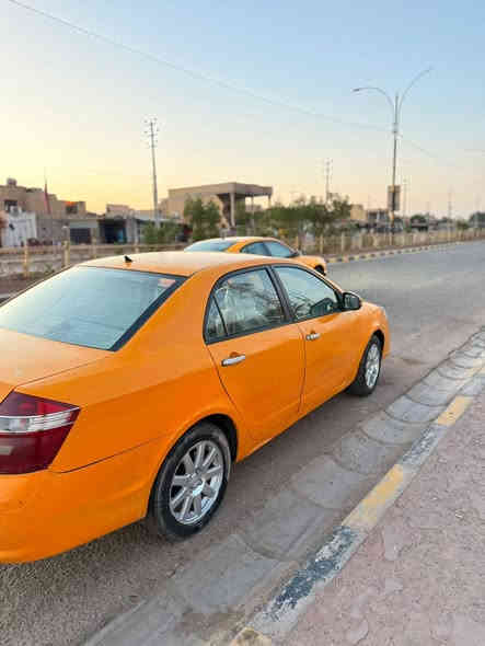 السلام عليكم جيلي موبل مديل 2012 مكفوله من كلبه وضربه وتبديل محرك وكير مكفول لايبخر ولا ينقص حداده جديده تخم تاير كهربائيات كله شغاله مصفره هيه و غرامات سنويه لل28 مشروع وطني سياره بسمنه لسعر 30 لشراي يتصل هذا رقمي *********** بي واتساب
