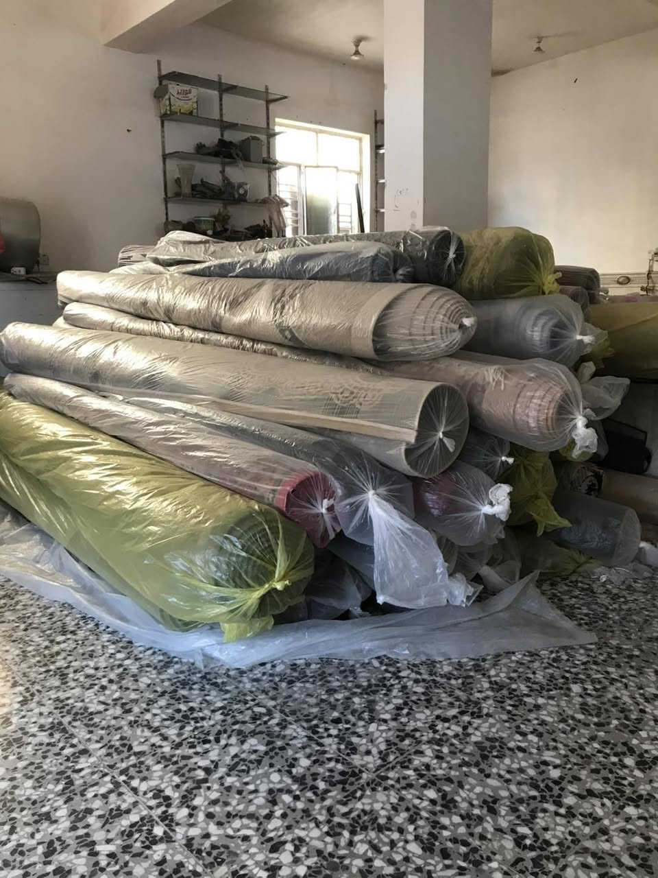 غسل الزوالي سعر المتر ٧٥٠دينار 
غسل التخم سعره نفر 5الف دينار 
غسل جلسه ألعربيه كل دوشك وتكيات ضهره ٥الف
غسل البطانيات بي٣الف دينار
وجميع النقل مجاني من منازلكم والى منازلكم
للحجز والا تصال
***********
***********
او مراسلتنا على الصفحه او
الوتساب شغال لكلا التلفون
مع خدمت التغليف بنابلون بعد الغسل
عنوان سماوه حي الصدر قرب افران الصدرين
غسل بطانيات وتعفيرها بل حراره 
وبي احدث الاجهزه
